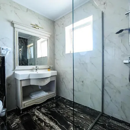 Belona 호텔 데포리노드